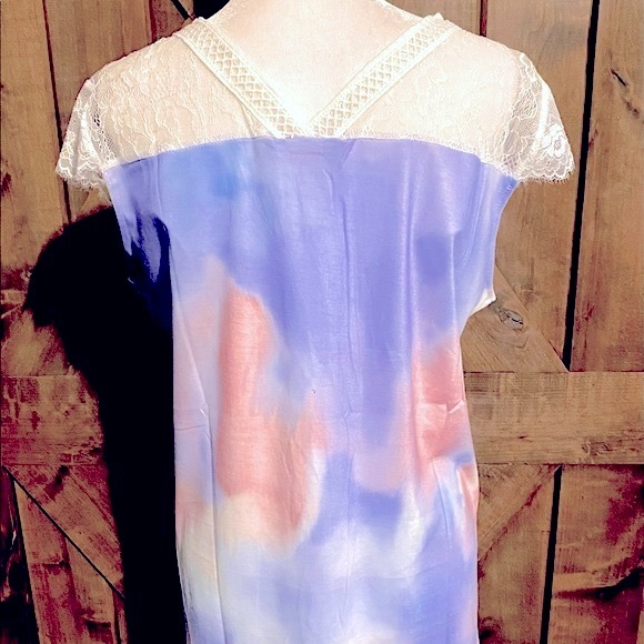 Purple and Pink Tie Dye Lace Trim Top NWT - Picture 4 of 4